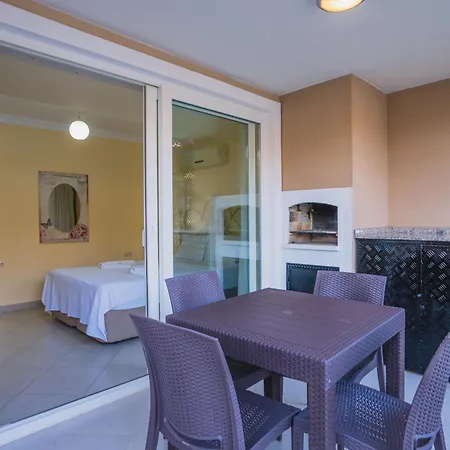 Sunset Club Aqualettings Mermaid 33